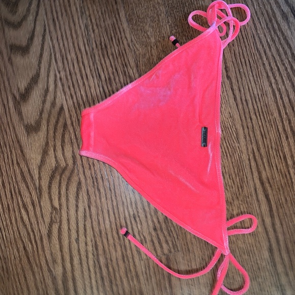 Pink set. - Picture 3 of 3